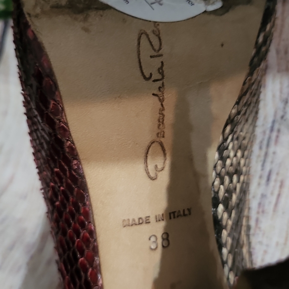 Oscar Del a Renta Snake Skin Heels - Picture 12 of 12